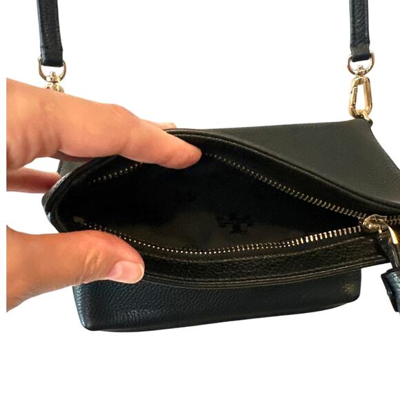 Tory Burch Black Pebbled Leather Foldover Crossbody Bag Tassel & Gold Hardware - Picture 11 of 14